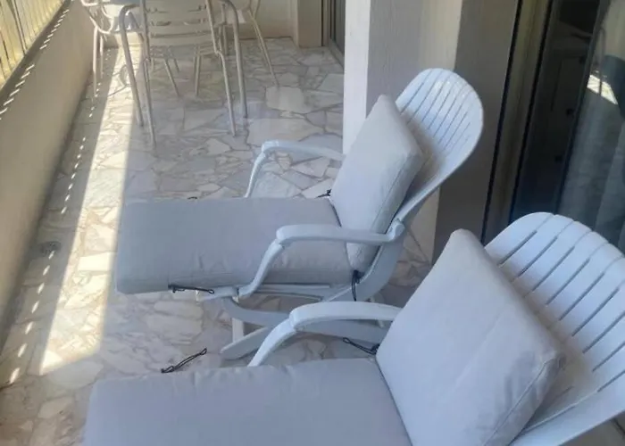 דירה Ac With Balcony By Olidesi קאן